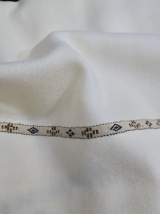 Woolen Shawl Off White - Hanliway